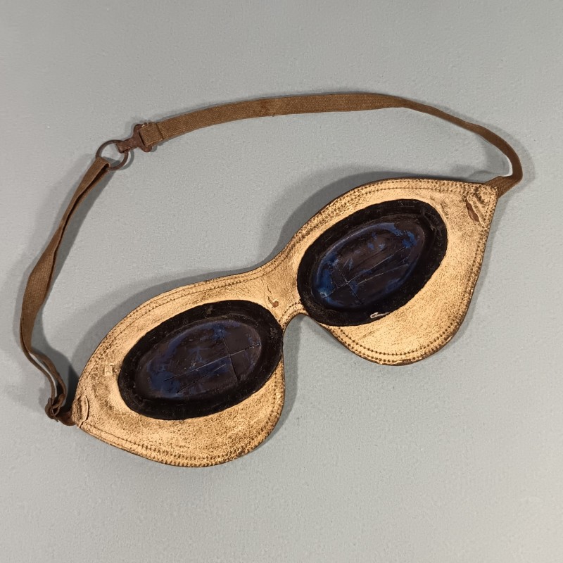 LUNETTE DE GLACIER FABRICATION CIVIL OU MILITAIRE POUR CHASSEURS ALPINS OU GEBIRGSJAGER